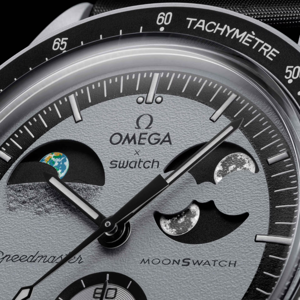Bioceramic MoonSwatch Mission to Earthphase 42mm