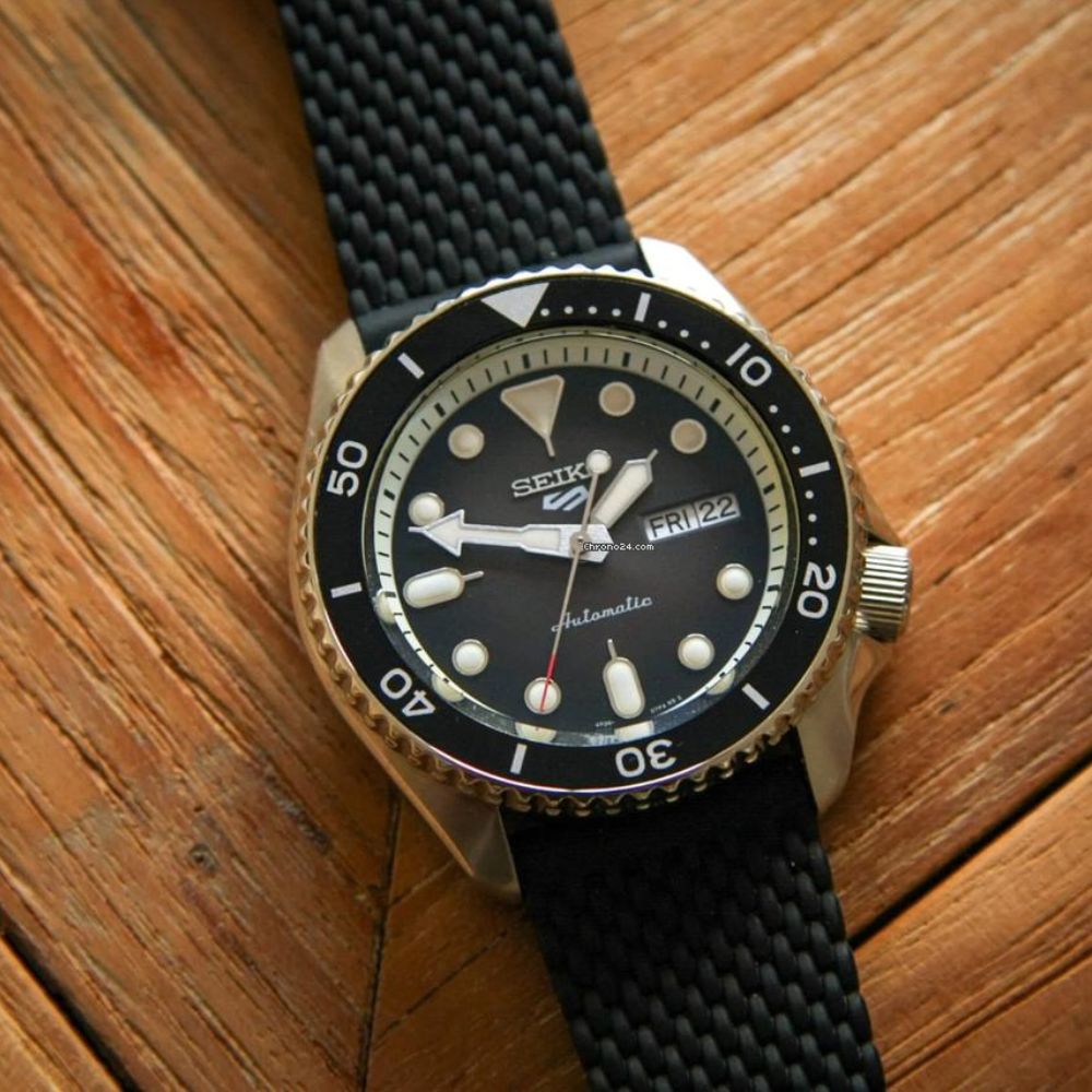 Seiko 5 Sports Rubber SRPD73K2 42.5mm