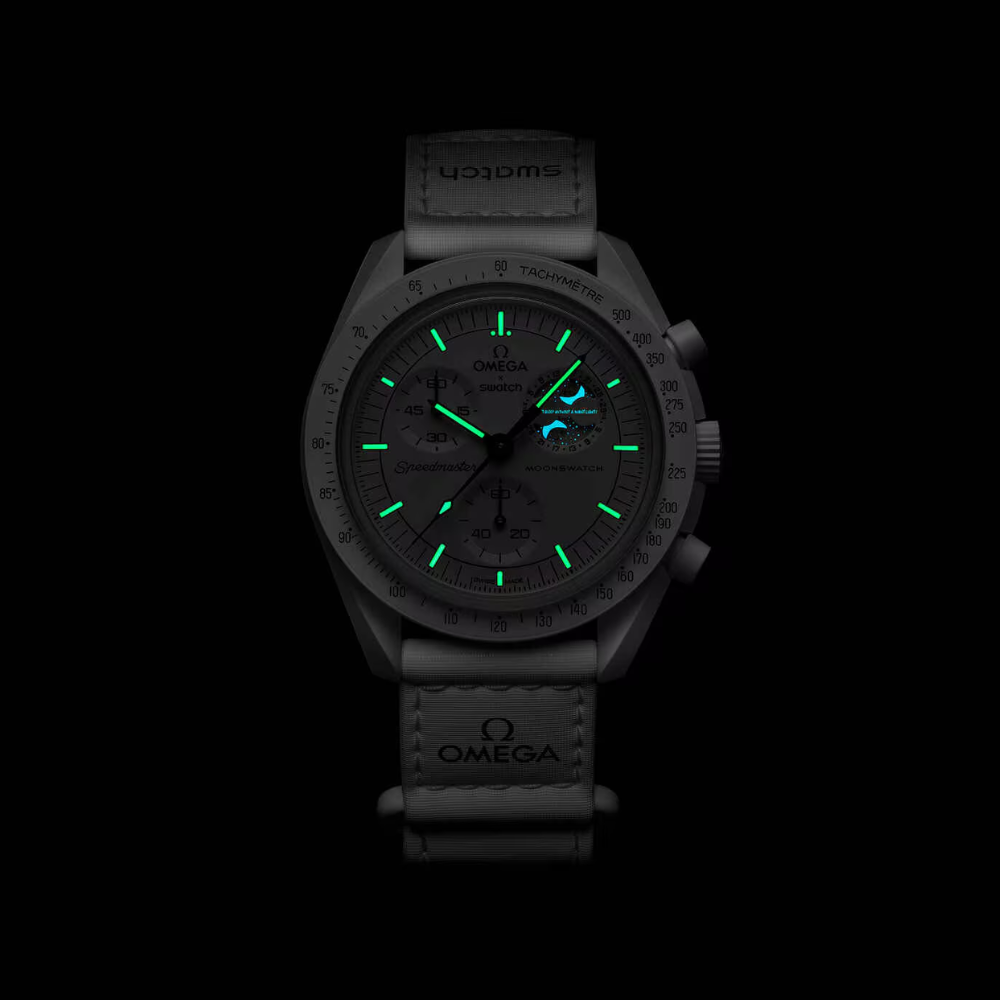 Bioceramic MoonSwatch Mission to the Moonphase Snoopy 42mm