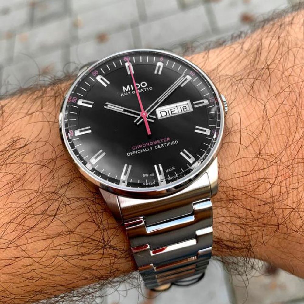 Mido Commander II Chronometer Black 40mm