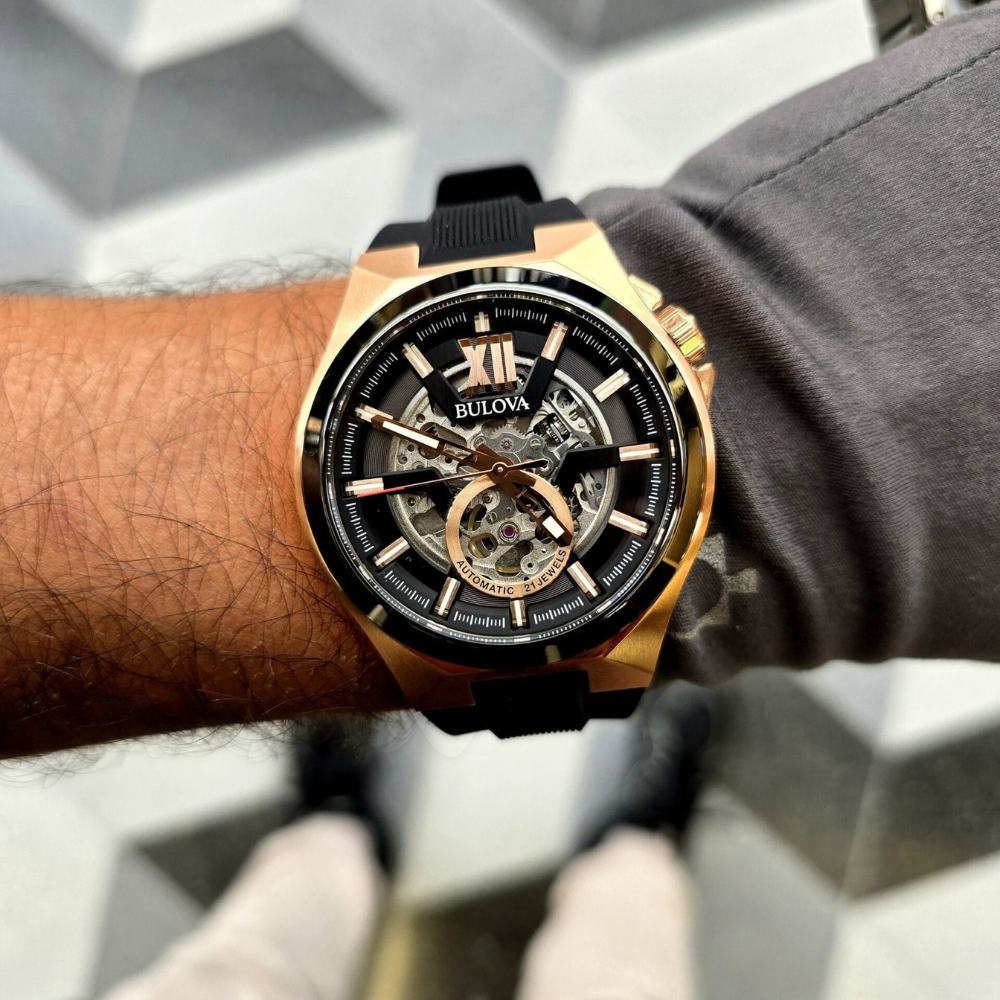 Bulova Classic Skeleton Black 98A177 46mm