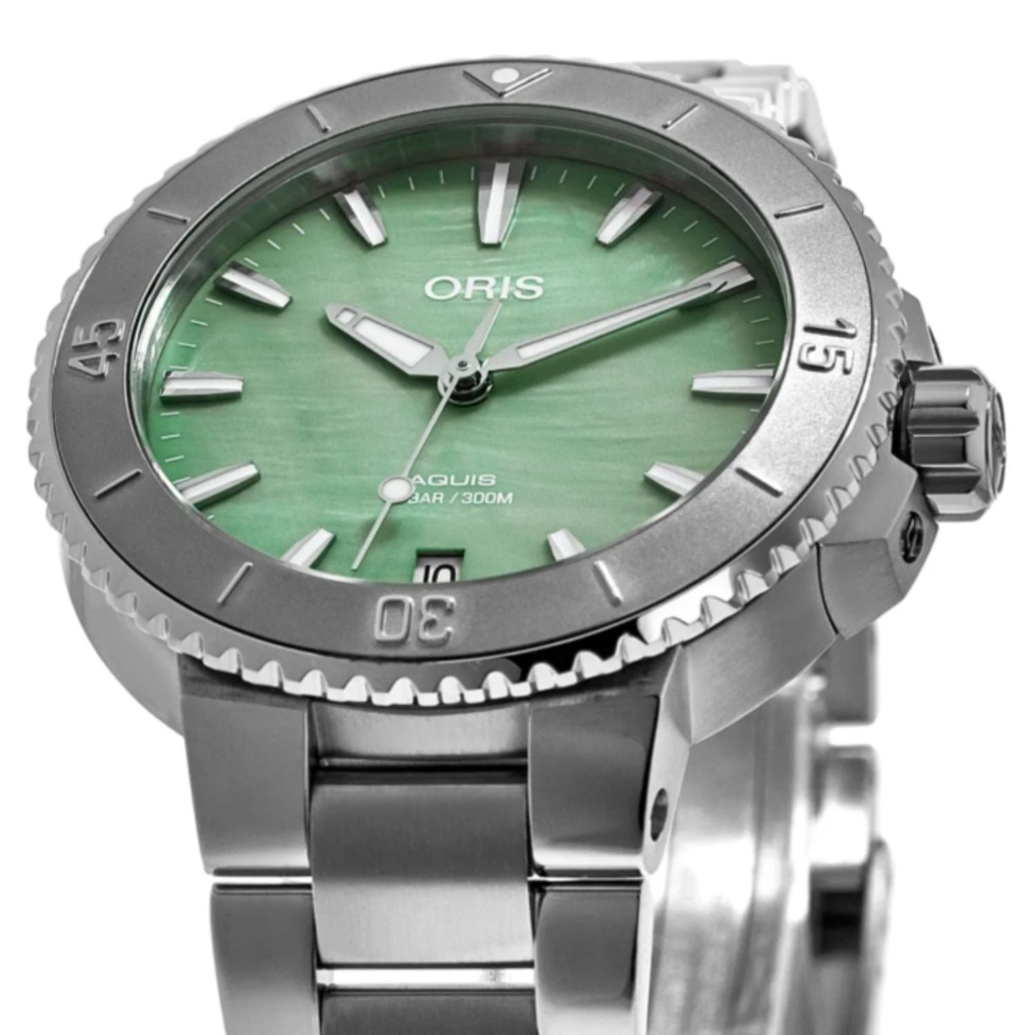 Oris Aquis Date Green Mother of Pearl 36.5mm