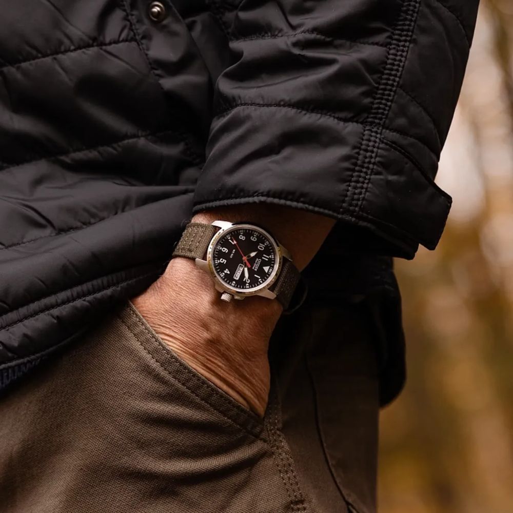 Citizen Eco-Drive 180 Day-Date 37mm