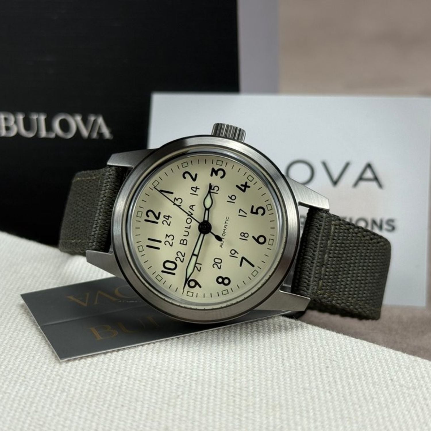 Bulova Military Hack Beige 98A307 38mm