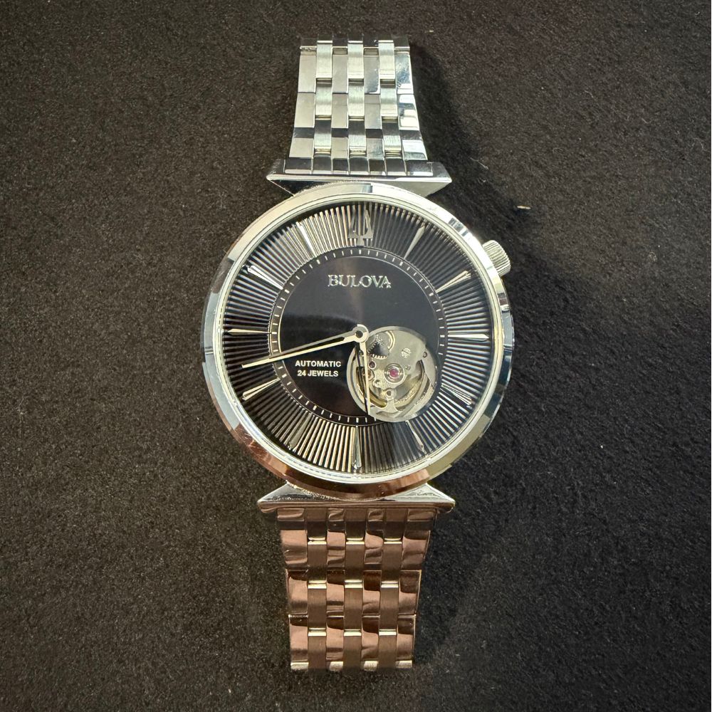 Bulova Regatta Open Heart Slim 96A234 40mm (Semi-Nuevo)