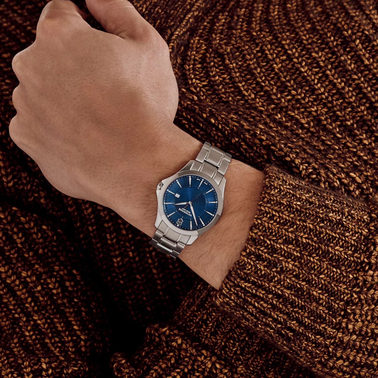 Victorinox Alliance Blue 40mm