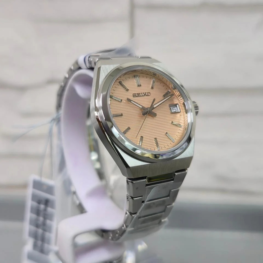 Seiko Classic Quartz Salmon Ladies 34mm