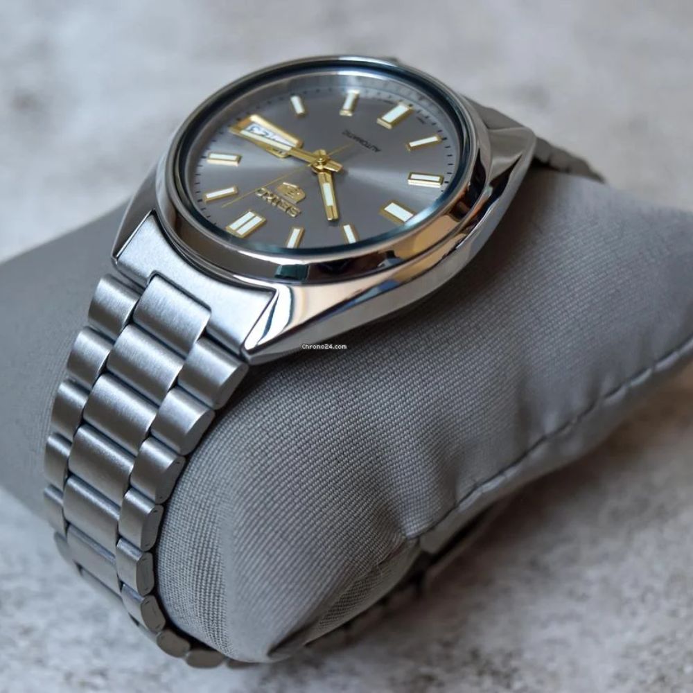 Seiko 5 Sports Automatic Plateado SNXS75