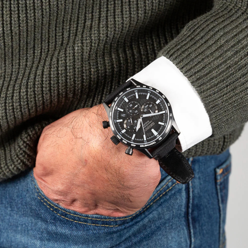 Seiko Essentials Cronograph Black SSB417 43mm