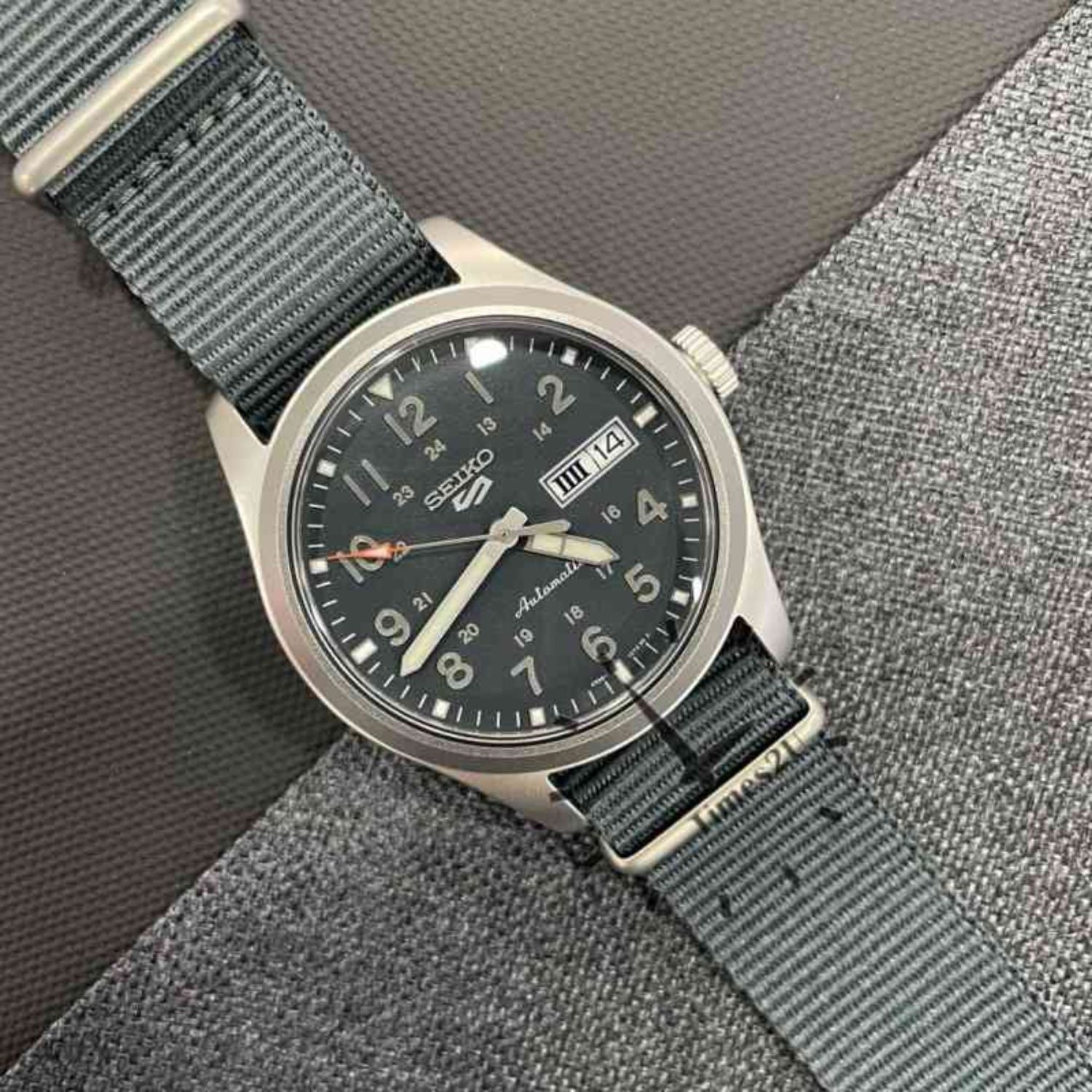 Seiko 5 Sports Field SRPG31