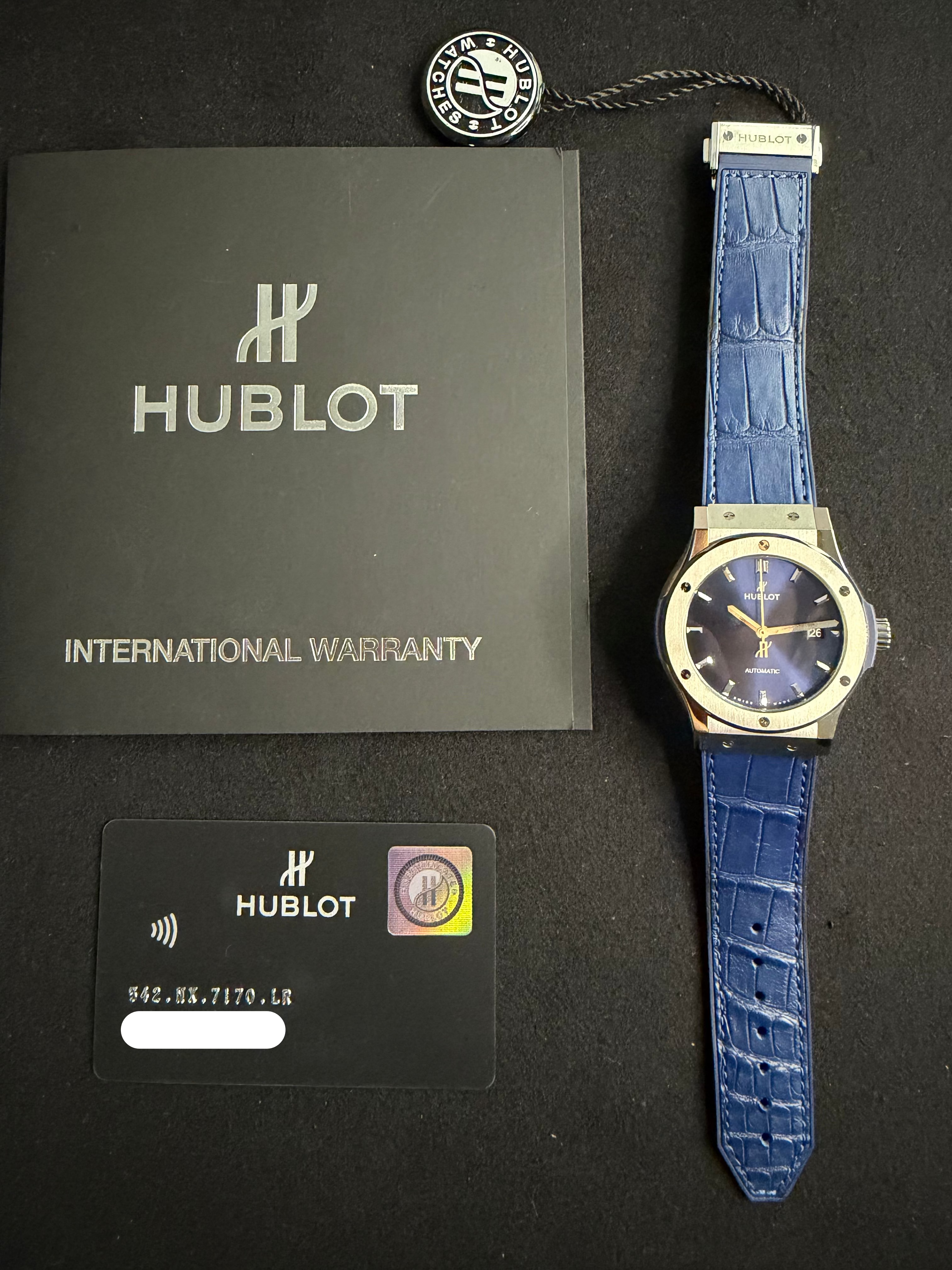 Hublot Classic Fusion Titanium Automatic Blue 42mm (Semi-Nuevo)