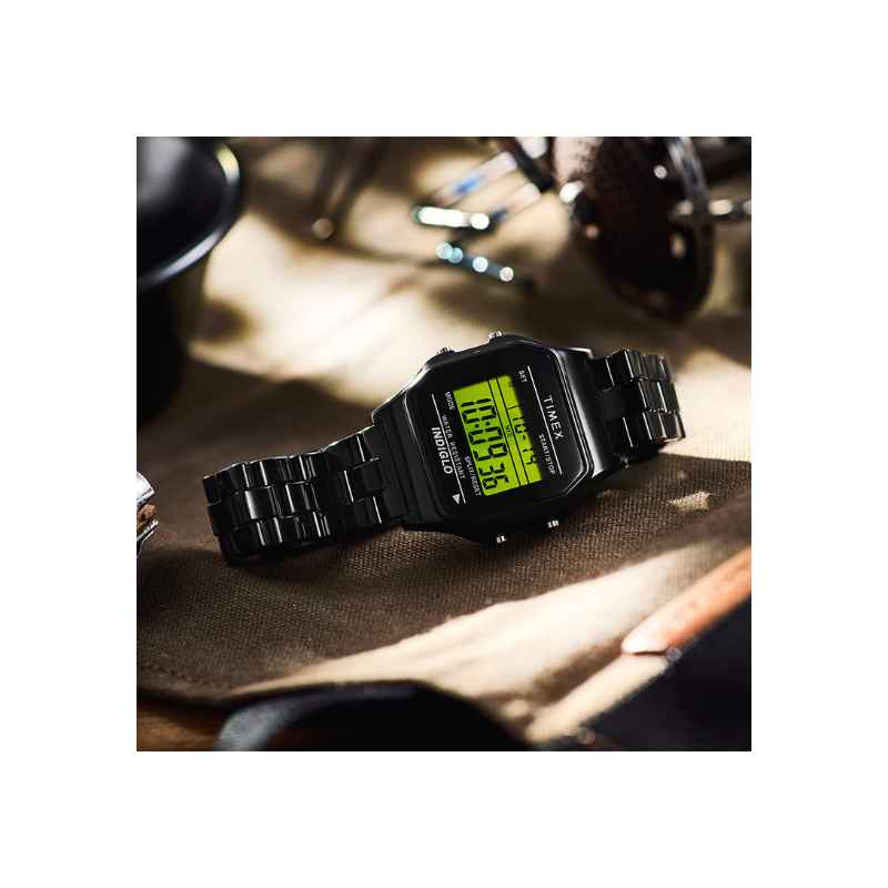Timex Digital Black 35mm
